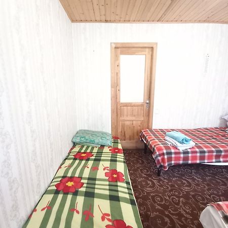 Частный Дом, Р-Н 3 Городской Больницы Tcherkássi Exterior foto